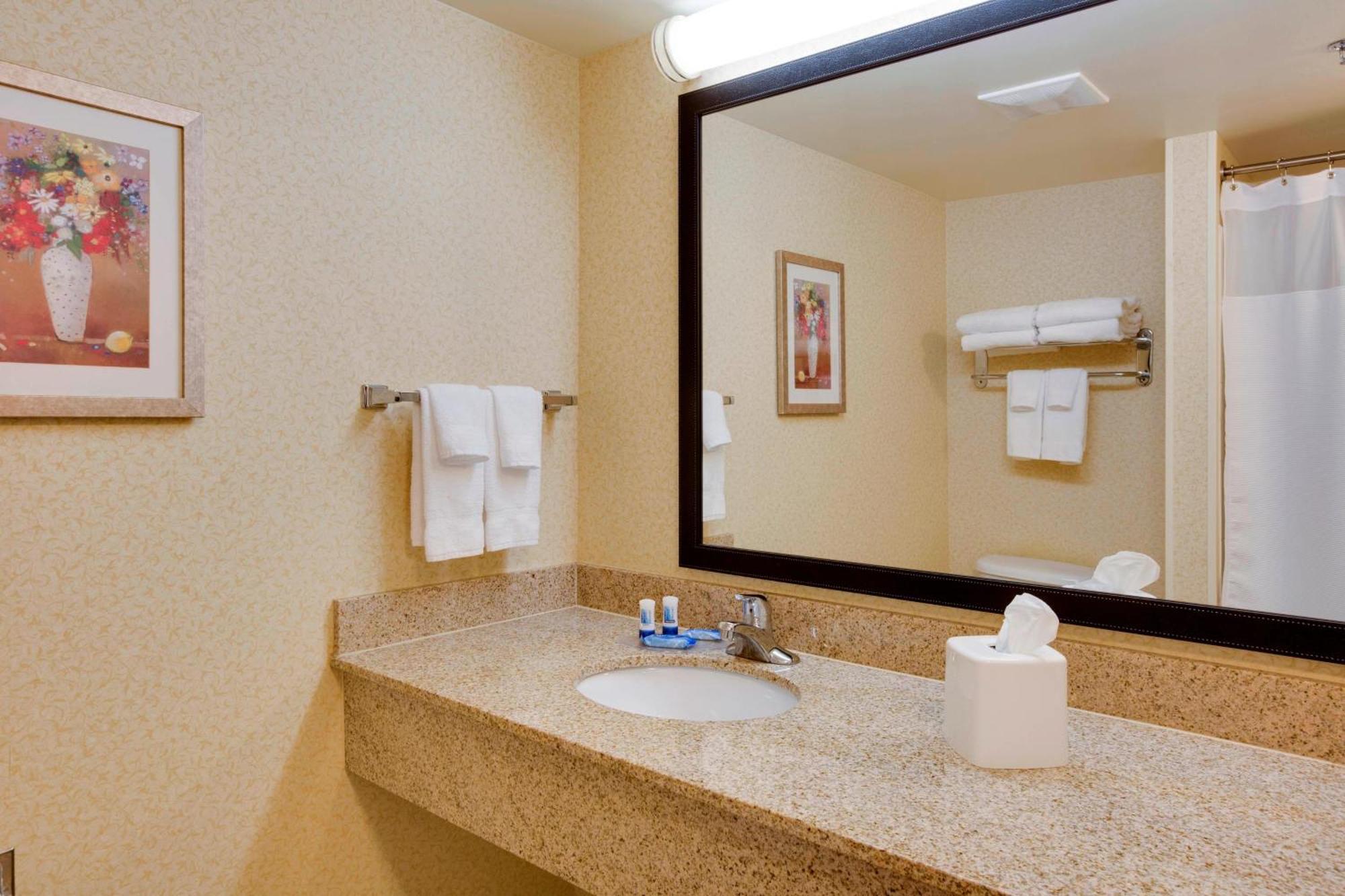 Fairfield Inn And Suites South Hill I-85 Экстерьер фото