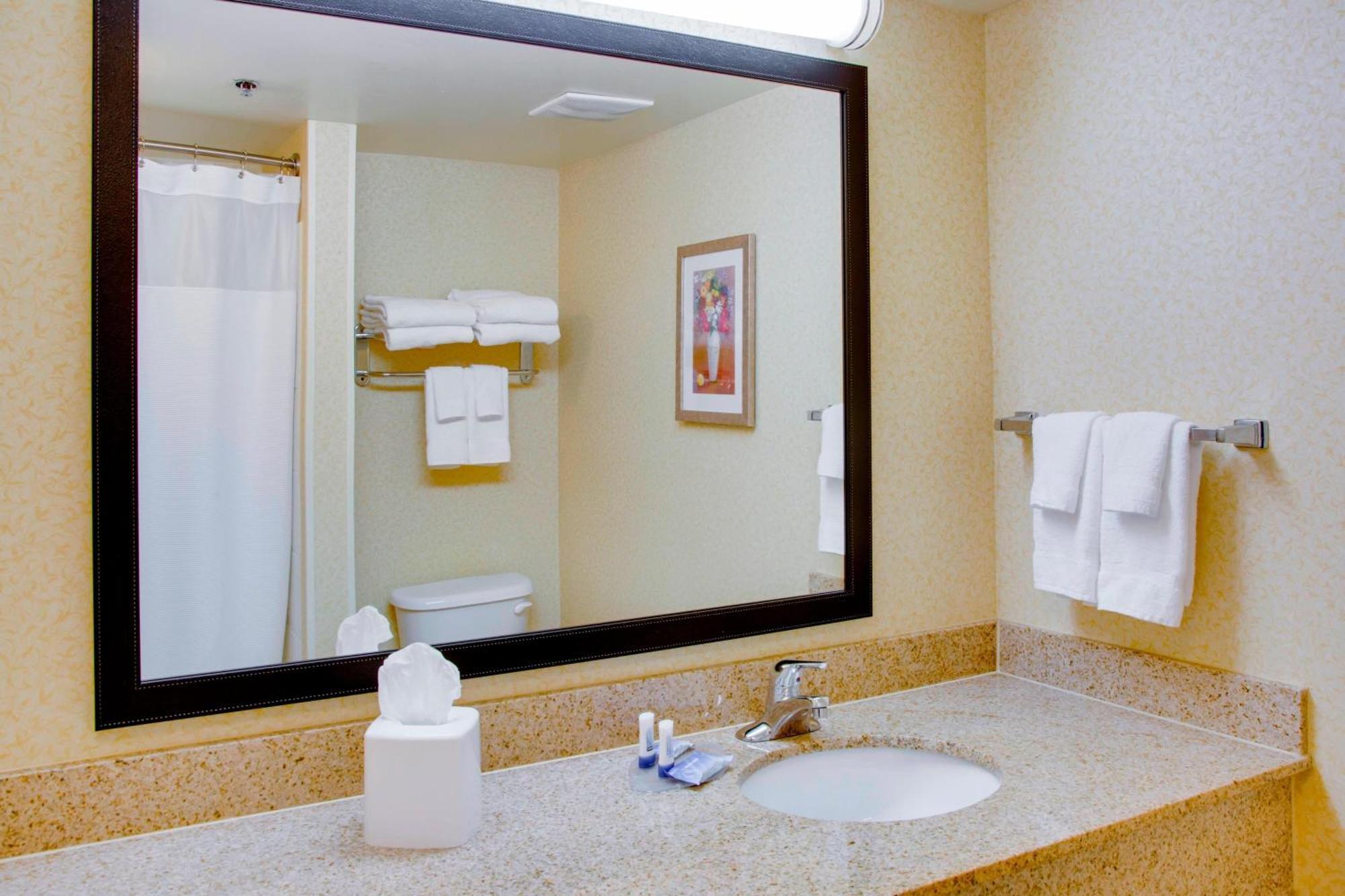 Fairfield Inn And Suites South Hill I-85 Экстерьер фото