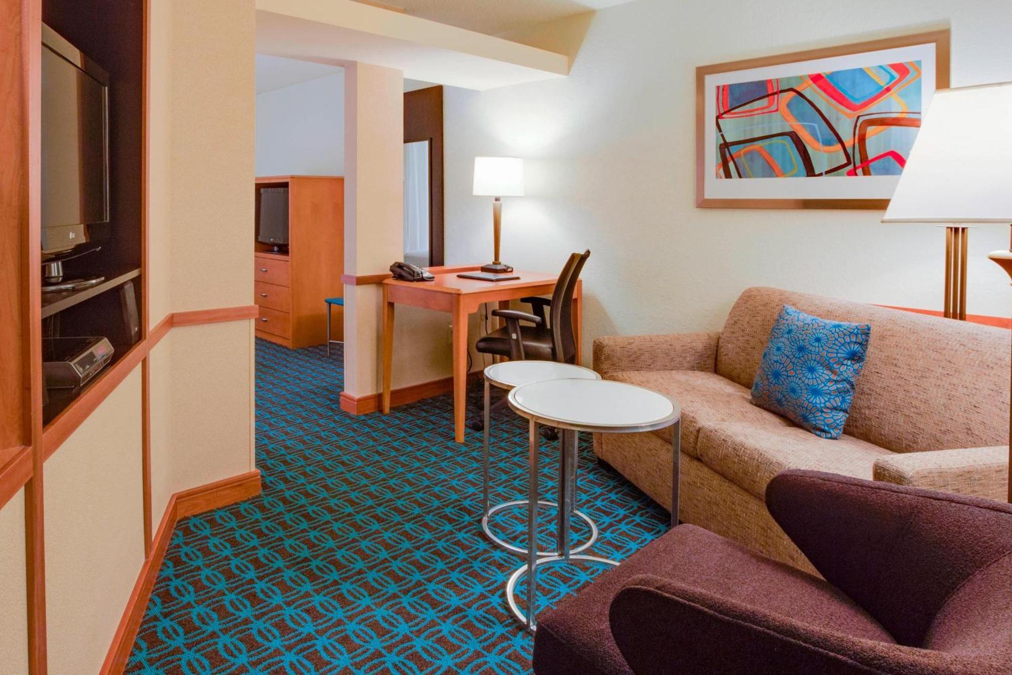 Fairfield Inn And Suites South Hill I-85 Экстерьер фото