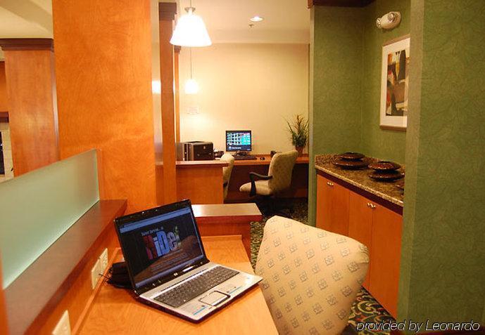 Fairfield Inn And Suites South Hill I-85 Экстерьер фото